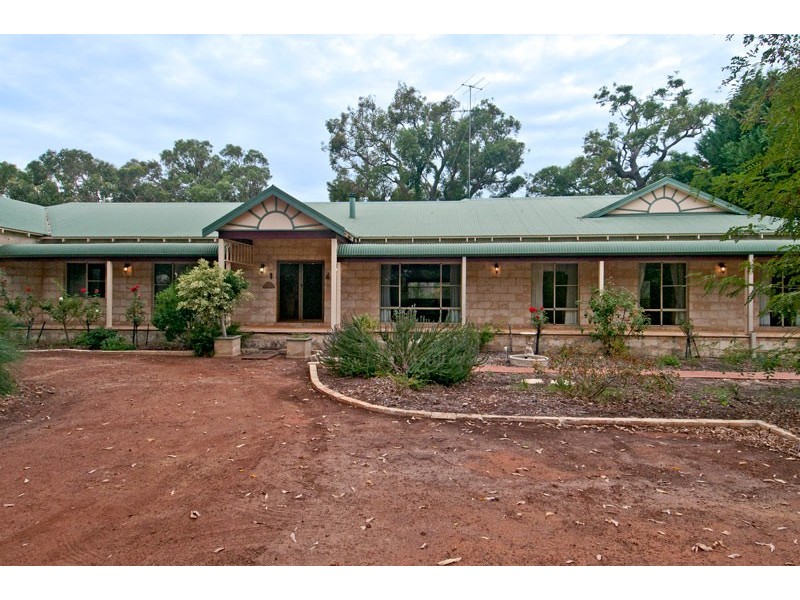 175 Pleasant Grove Circle, Falcon WA 6210