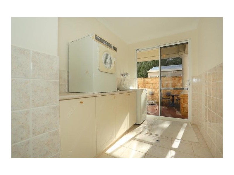 2/42 Ormsby Terrace, Mandurah WA 6210
