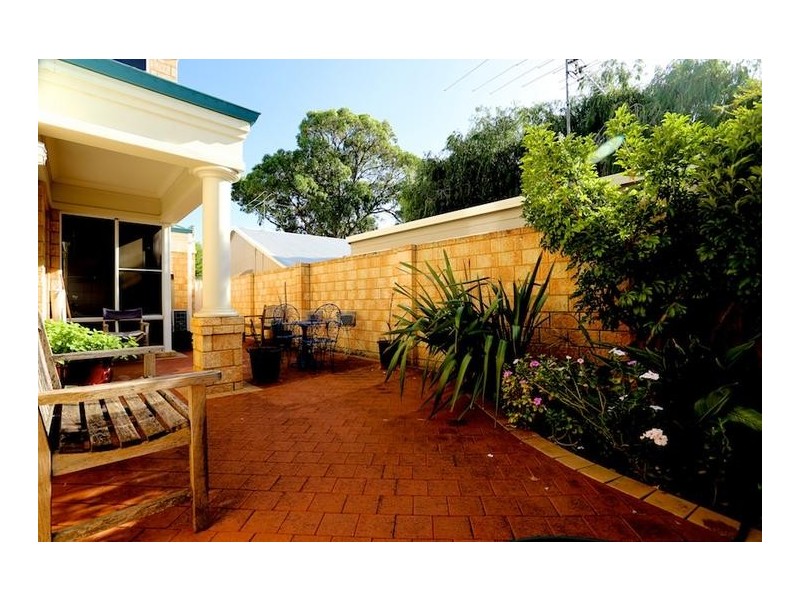 2/42 Ormsby Terrace, Mandurah WA 6210