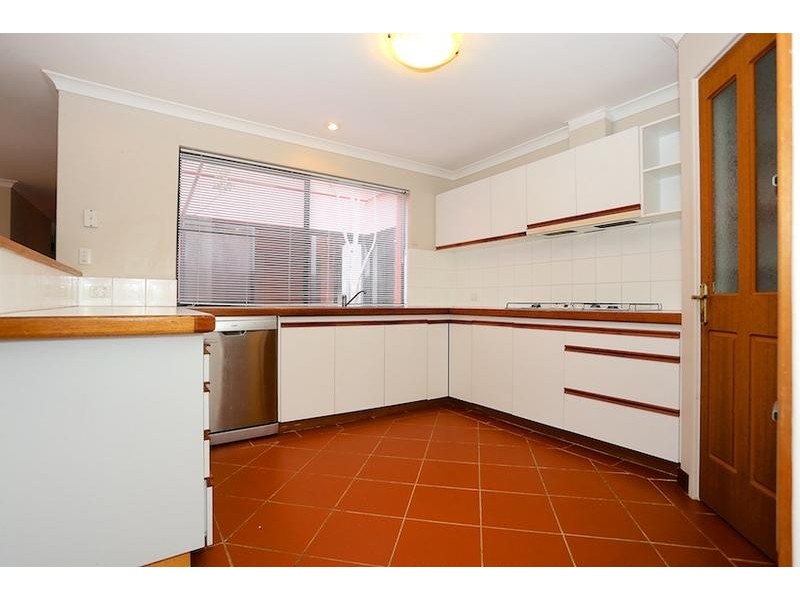 42 Watersun Drive, San Remo WA 6210