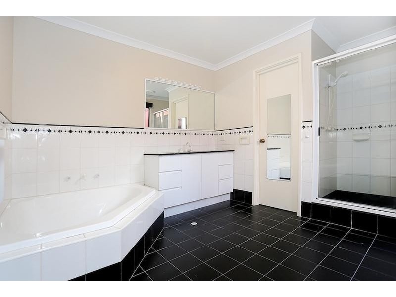 42 Watersun Drive, San Remo WA 6210