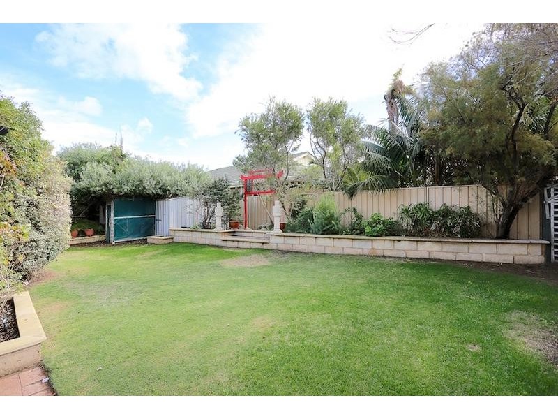 42 Watersun Drive, San Remo WA 6210