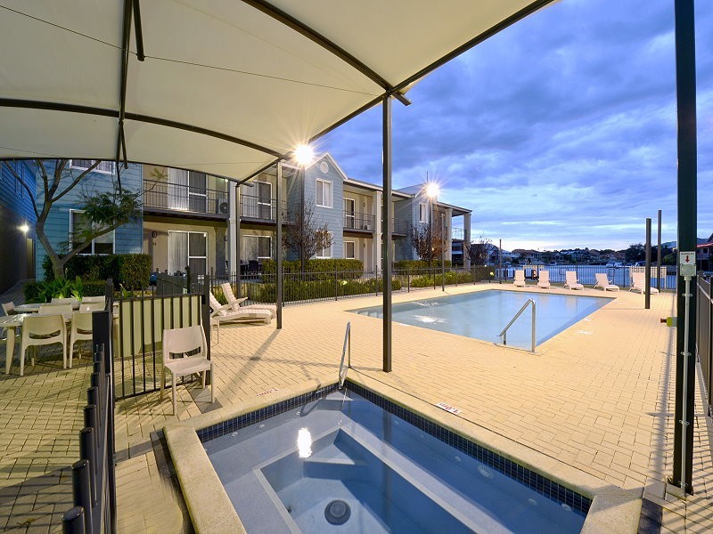 61/20 Apollo Place, Halls Head WA 6210