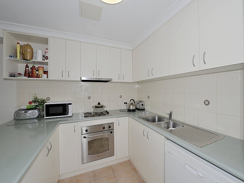 61/20 Apollo Place, Halls Head WA 6210