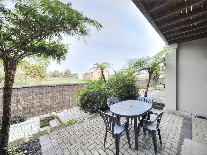 61/20 Apollo Place, Halls Head WA 6210