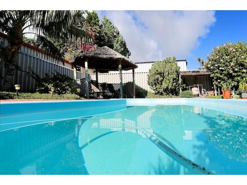 11 Gleneagles Place, Halls Head WA 6210