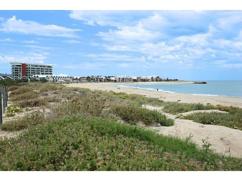 23 Wyeree Road, Mandurah WA 6210