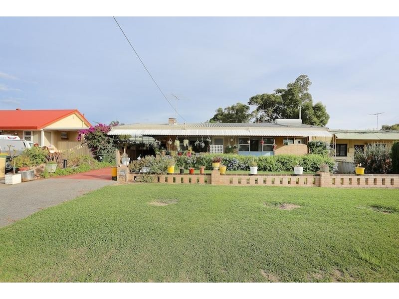 23 Wyeree Road, Mandurah WA 6210