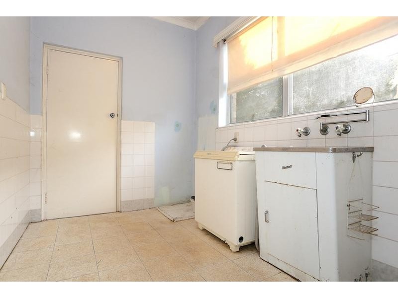 23 Wyeree Road, Mandurah WA 6210