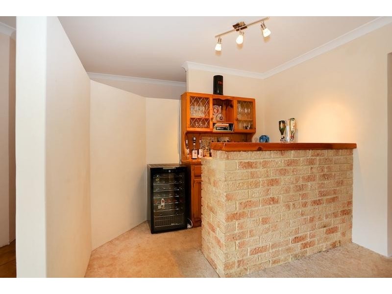 5 Templetonia Prom, Halls Head WA 6210