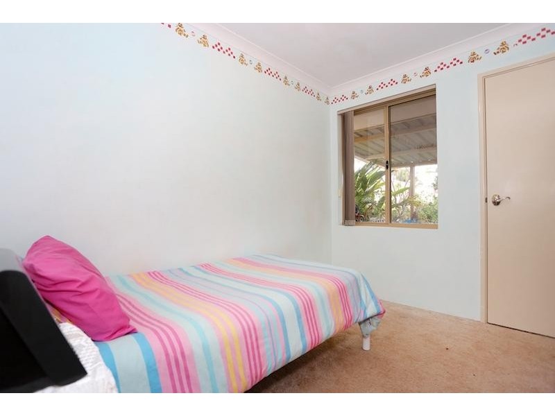 5 Templetonia Prom, Halls Head WA 6210