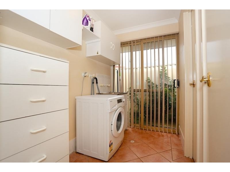 5 Templetonia Prom, Halls Head WA 6210