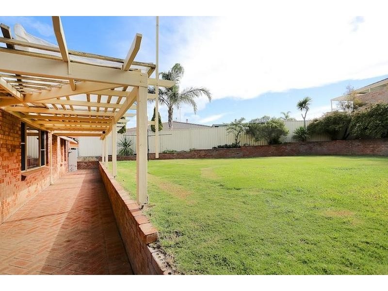 1 Watersun Drive, Silver Sands WA 6210