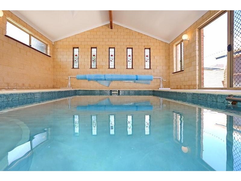 121 Leslie Street, Dudley Park WA 6210