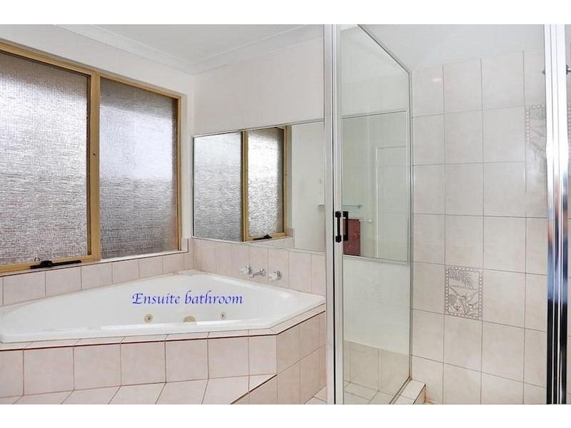 121 Leslie Street, Dudley Park WA 6210