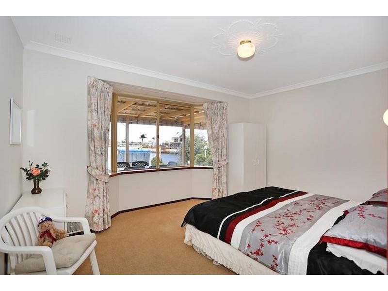 121 Leslie Street, Dudley Park WA 6210