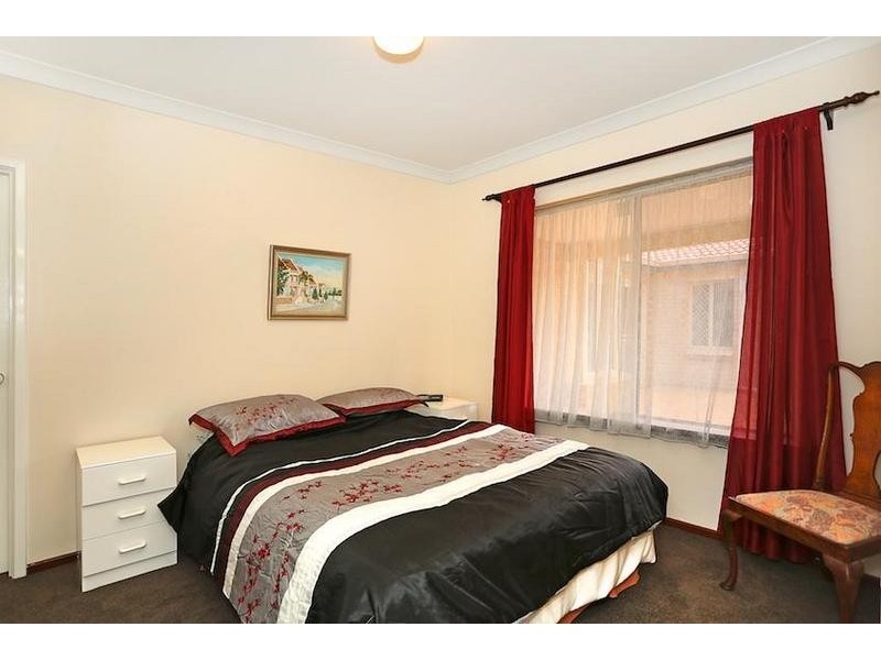 121 Leslie Street, Dudley Park WA 6210