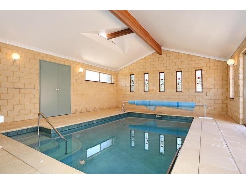 121 Leslie Street, Dudley Park WA 6210