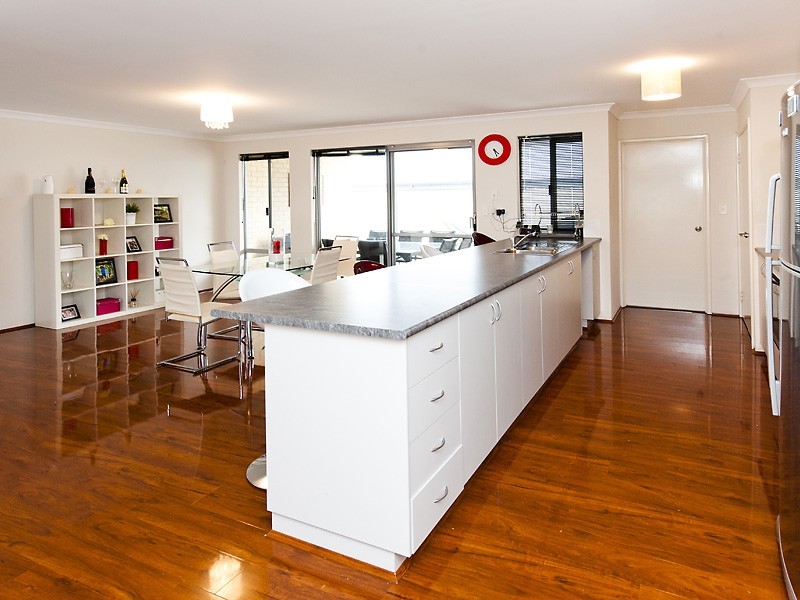 324 Pebble Beach Boulevard, Meadow Springs WA 6210