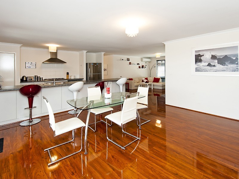 324 Pebble Beach Boulevard, Meadow Springs WA 6210