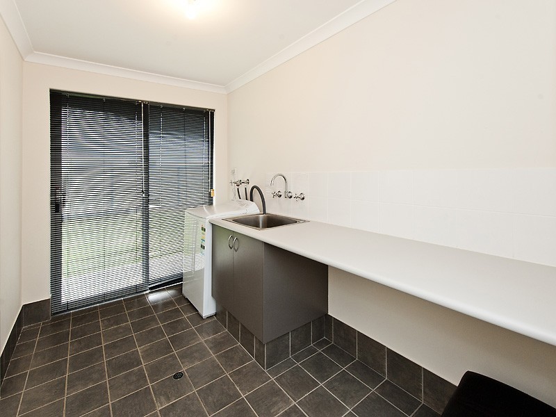 324 Pebble Beach Boulevard, Meadow Springs WA 6210