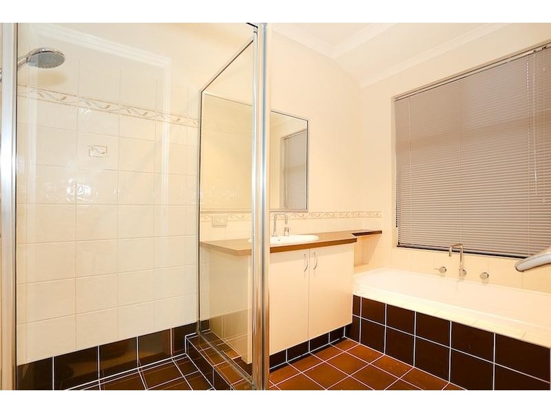 6 Teague Way, Lakelands WA 6180