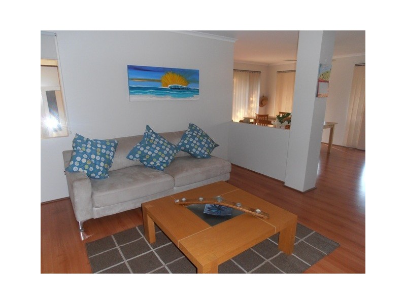 16 Aldenham Heights, Halls Head WA 6210