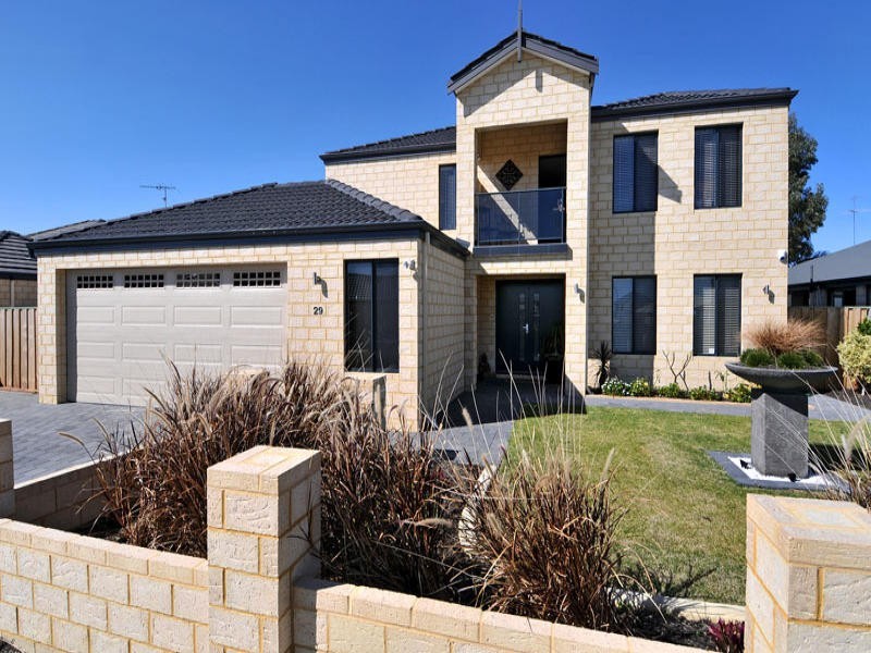 29 Bookleaf Loop, Halls Head WA 6210