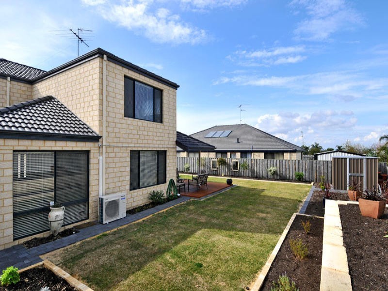 29 Bookleaf Loop, Halls Head WA 6210