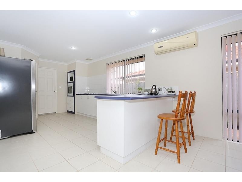 219 Peelwood Parade, Halls Head WA 6210