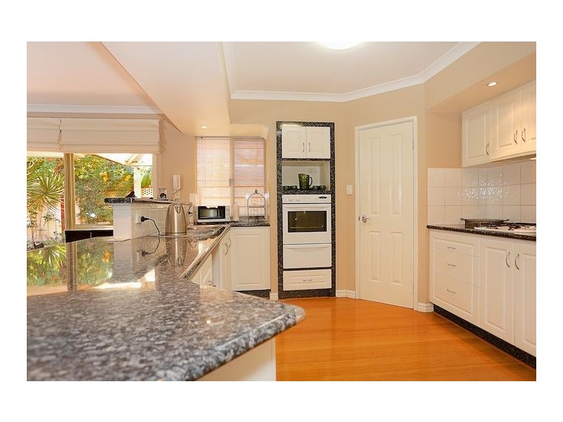 1/102 Janis Street, Halls Head WA 6210