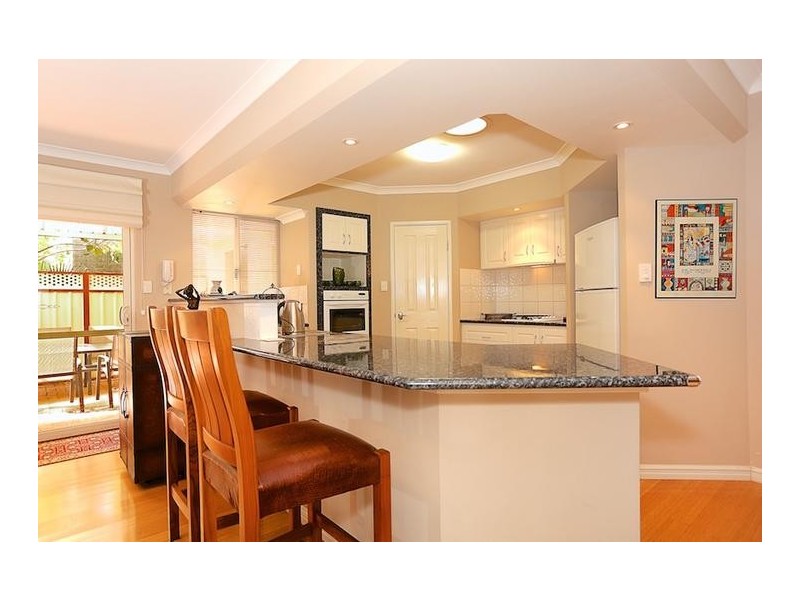 1/102 Janis Street, Halls Head WA 6210