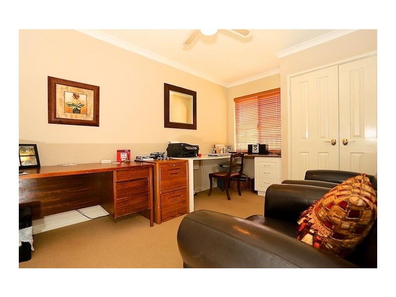 1/102 Janis Street, Halls Head WA 6210