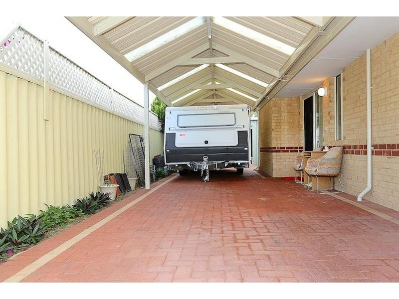 26 Vermont Avenue, Meadow Springs WA 6210