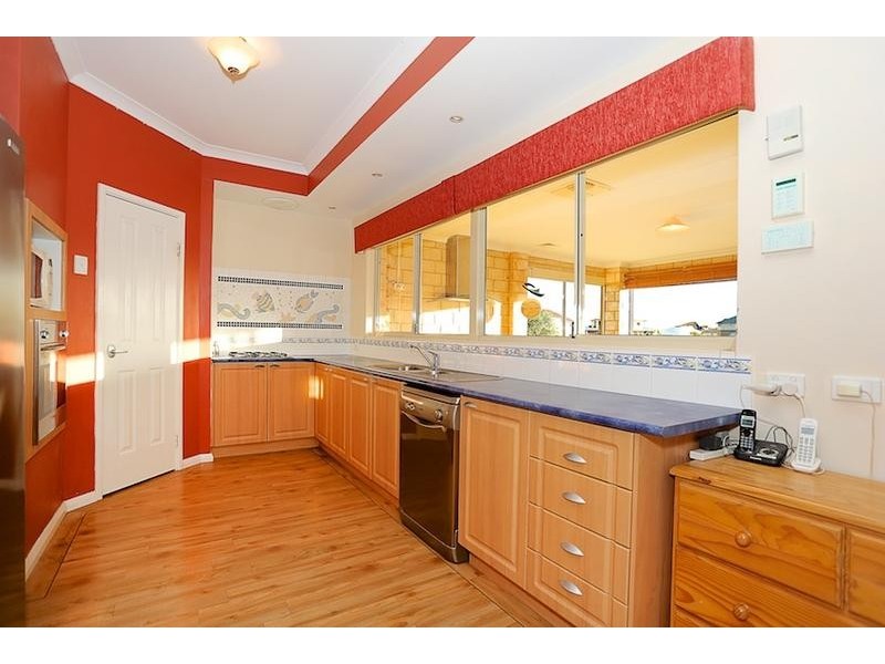 10 Tasman Loop, Dudley Park WA 6210