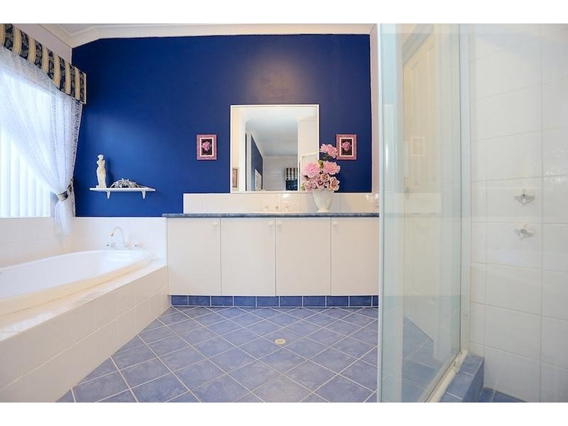 10 Tasman Loop, Dudley Park WA 6210