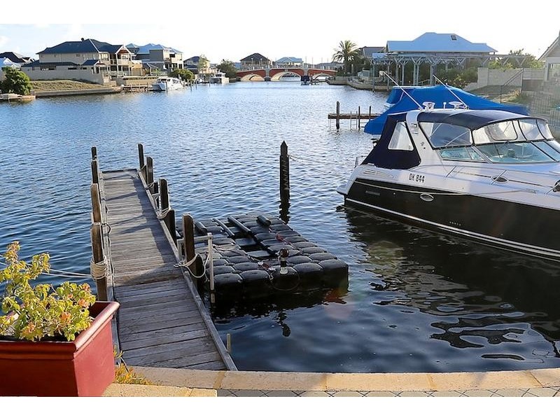 10 Tasman Loop, Dudley Park WA 6210