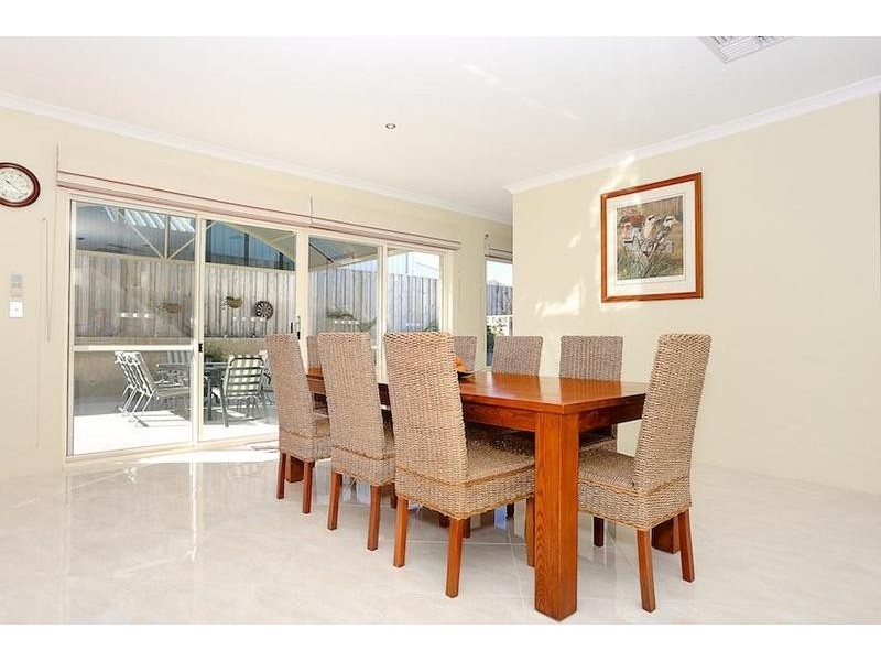 14 Santalum Circus, Halls Head WA 6210