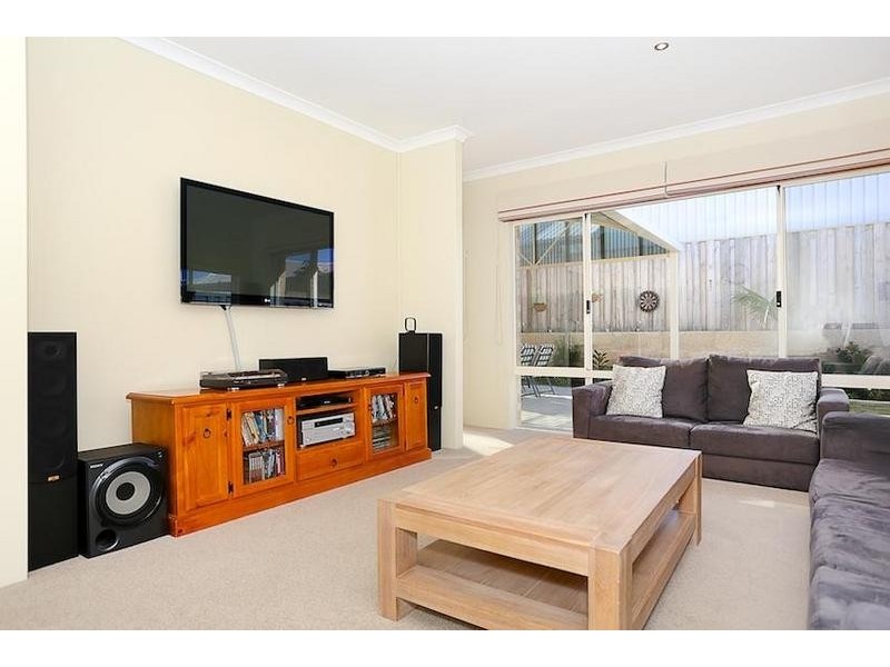 14 Santalum Circus, Halls Head WA 6210