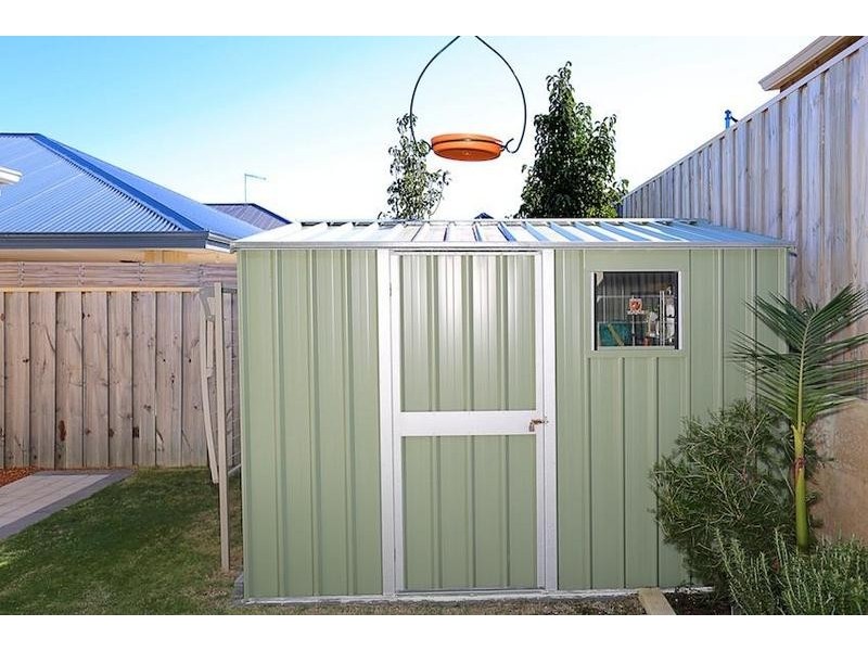 14 Santalum Circus, Halls Head WA 6210