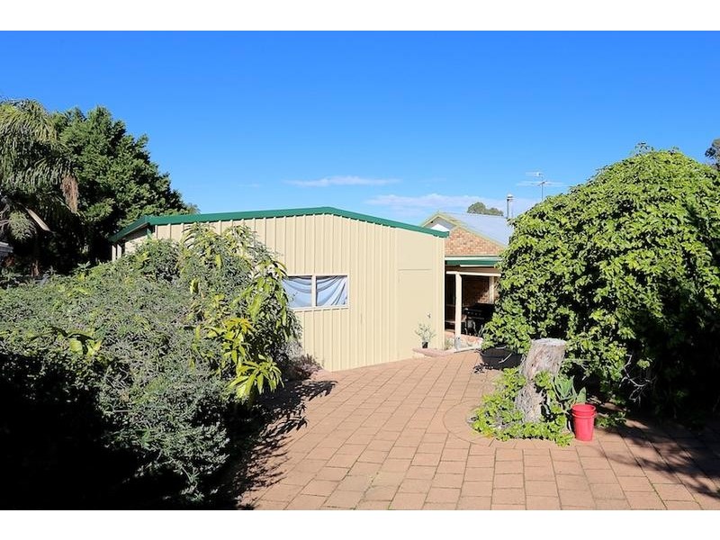84 Murdoch Drive, Greenfields WA 6210