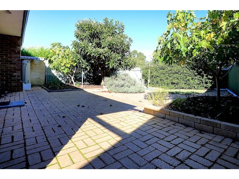 84 Murdoch Drive, Greenfields WA 6210