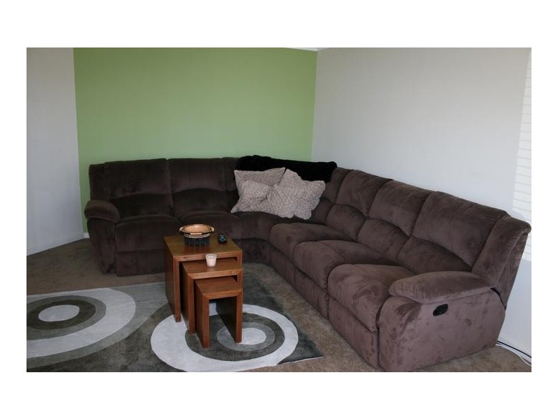 10 Senecio Way, Halls Head WA 6210