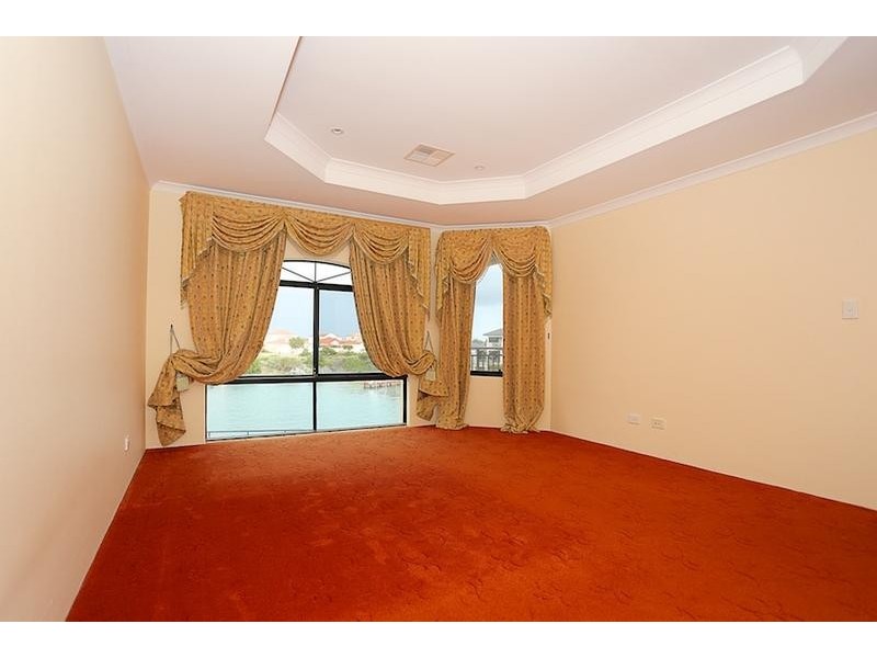 19 Voyager Close, Wannanup WA 6210