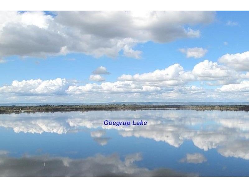 7 Balwina Road, Greenfields WA 6210