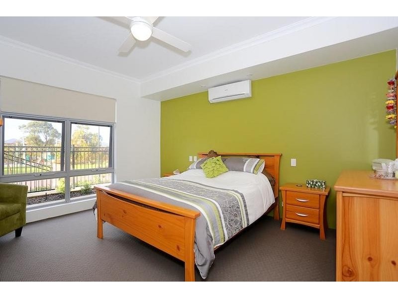 25 Karri Karri Pass, Lakelands WA 6180