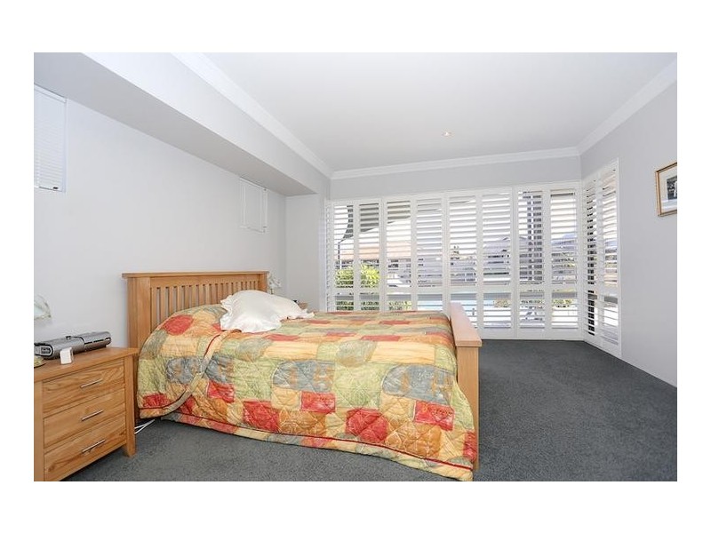 38 Leisure Way, Halls Head WA 6210