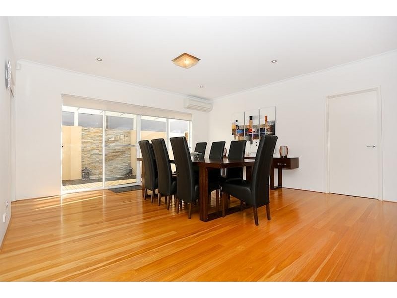 101 Darwin Terrace, Dudley Park WA 6210