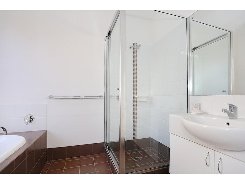 101 Darwin Terrace, Dudley Park WA 6210