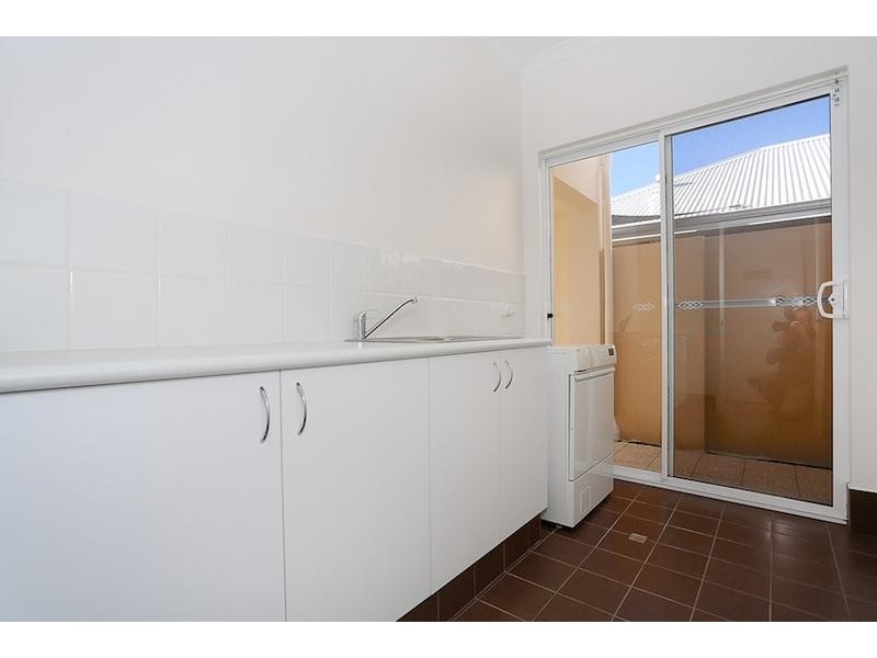 101 Darwin Terrace, Dudley Park WA 6210